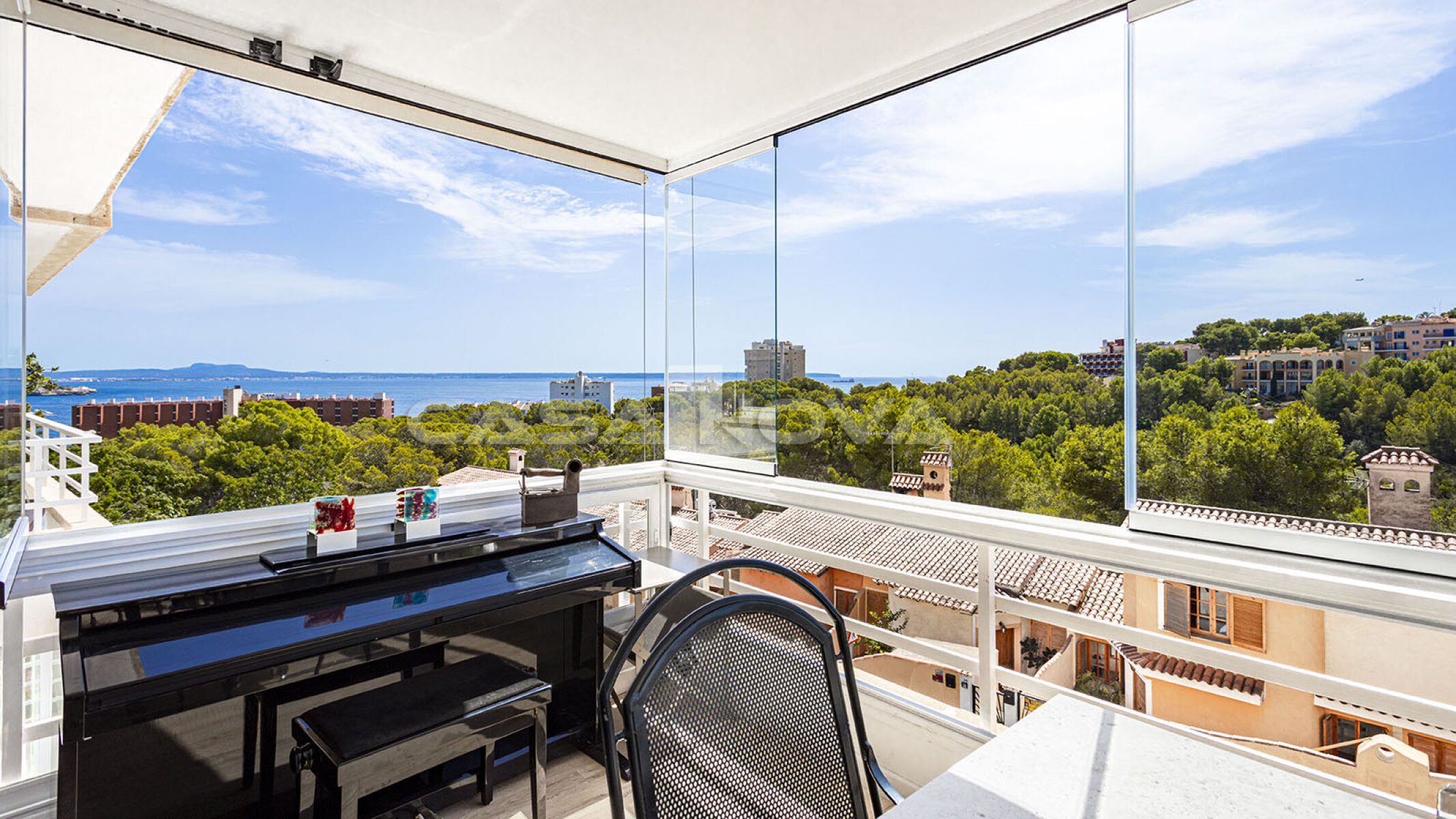 Modernes Meerblick- Apartment in Sdausrichtung