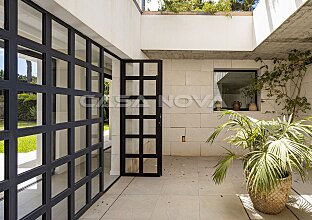 Ref. 2303632 | Villa moderna de ensueño con piscina