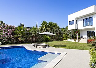 Ref. 2403637 | Designer villa in the exclusive residential urbanisation of Nova Santa Ponsa