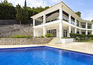 Ref. 2603636 | 2nd sea line - Luxury villa completely renovated 