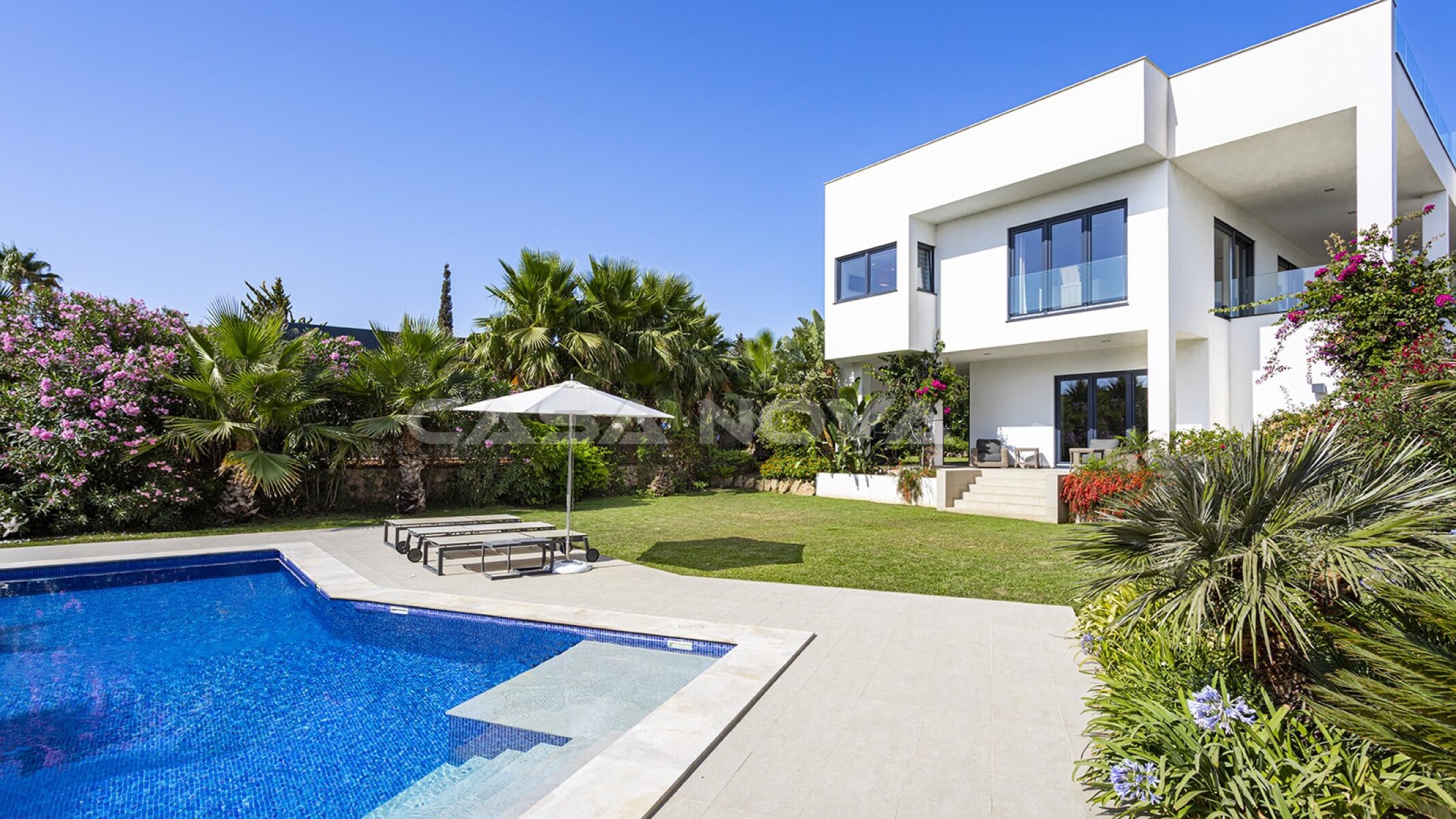 Unique investment: 2 villas in TOP residential location