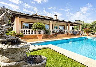 Ref. 2403645 | Charming villa in an exquisite residential area