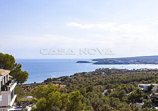 Ref. 2403652 | Charming villa with panoramic views up to the sea