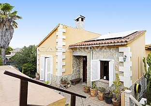 Ref. 2403649 | Mallorca Villa mit Pool in ruhiger Wohnlage und viel Privatsphäre