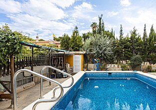 Ref. 2403649 | Villa in Mallorca with pool in quiet residential area and lots of privacy