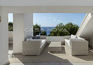 Ref. 1303657 | Luxury real estate: Penthouse in 1st sea line