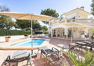 Ref. 2403658 | Beautiful villa in popular residential area close to the marina