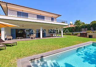 Ref. 2603659 | Mallorca Villa mit Pool und Ferienvermietungslizenz in Hafen und Strandnähe